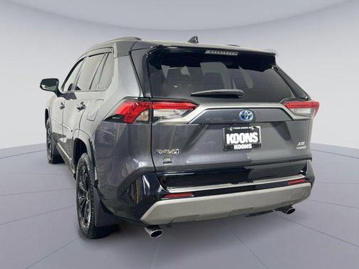 2024 Toyota RAV4 Hybrid SE