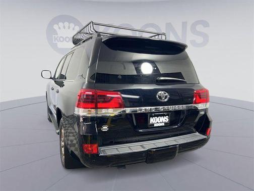 2020 Toyota Land Cruiser Base