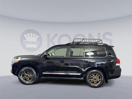 2020 Toyota Land Cruiser Base