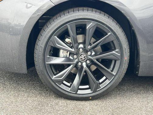 Magnetic Gray Metallic/Midnight Black Metallic 2026 Toyota Corolla XSE