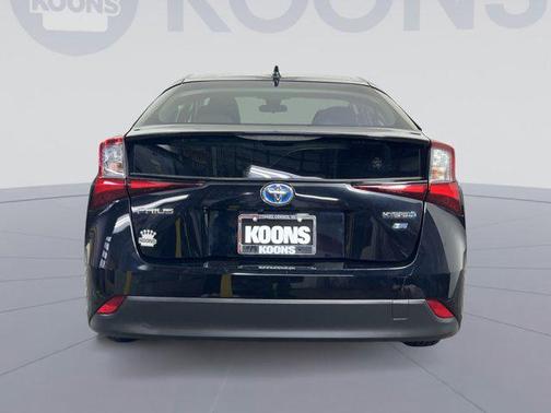 2021 Toyota Prius L