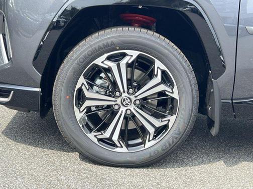 2025 Toyota RAV4 Hybrid SE