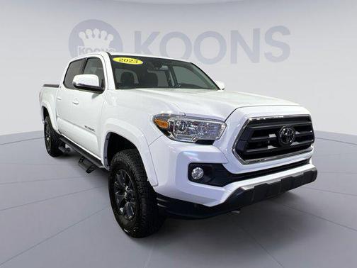 Ice Cap 2023 Toyota Tacoma SR5