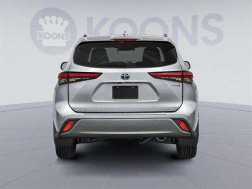 2026 Toyota Highlander Hybrid Platinum