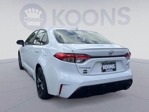 Ice Cap 2026 Toyota Corolla SE