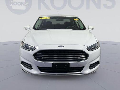 2016 Ford Fusion Hybrid SE