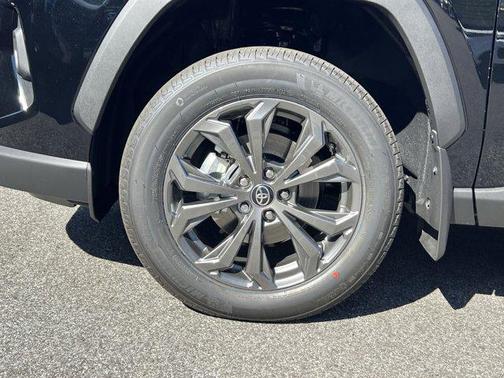 2025 Toyota RAV4 Hybrid XLE Premium