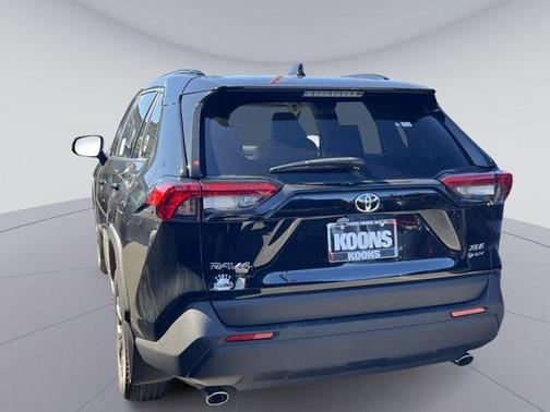 2025 Toyota RAV4 Hybrid XLE Premium