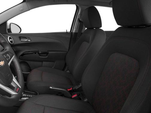 Summit White 2018 Chevrolet Sonic LT