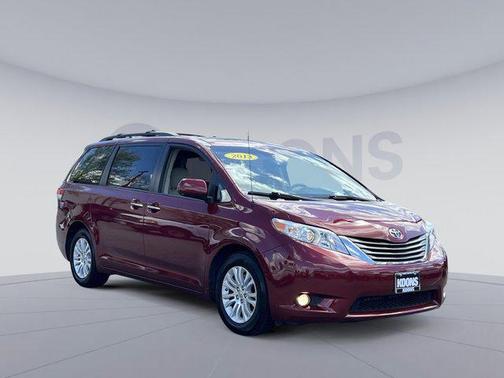 2013 Toyota Sienna XLE