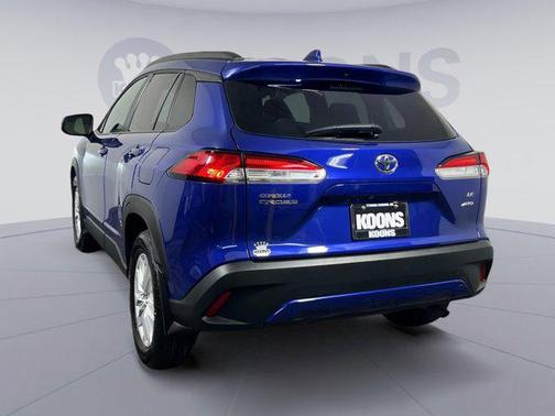 2024 Toyota Corolla Cross LE