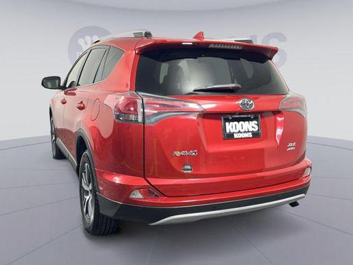2016 Toyota RAV4 XLE