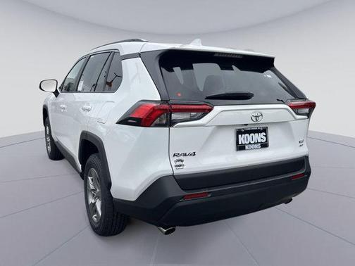 2025 Toyota RAV4 XLE