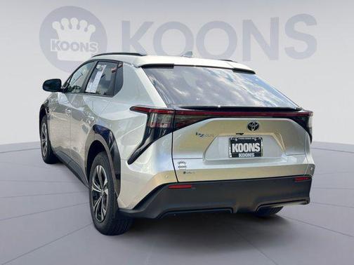 2025 Toyota bZ4X XLE