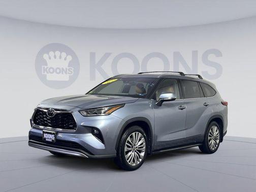 2022 Toyota Highlander Platinum