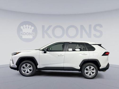 2025 Toyota RAV4 LE