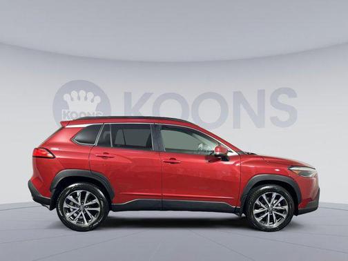 2023 Toyota Corolla Cross XLE