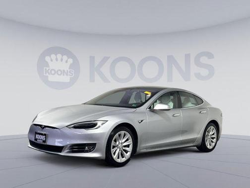 2017 Tesla Model S 90D