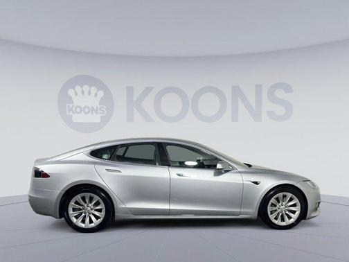 2017 Tesla Model S 90D