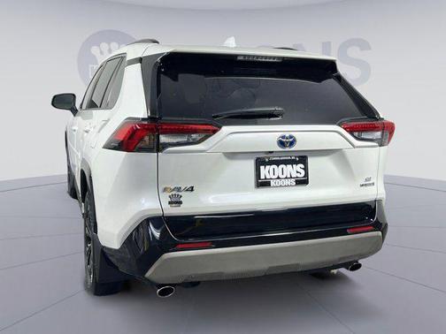 2023 Toyota RAV4 Hybrid SE