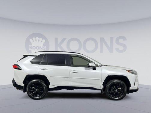 2023 Toyota RAV4 Hybrid SE