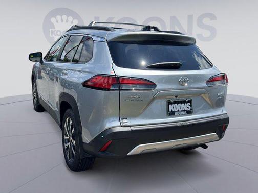 2025 Toyota Corolla Cross XLE
