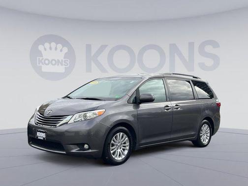 2015 Toyota Sienna XLE