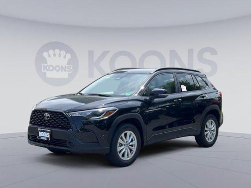 2025 Toyota Corolla Cross LE