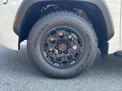 2025 Toyota Sequoia Base