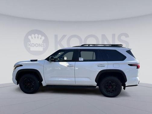2025 Toyota Sequoia Base