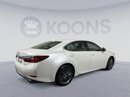 2018 Lexus ES 350 Base