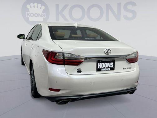 2018 Lexus ES 350 Base