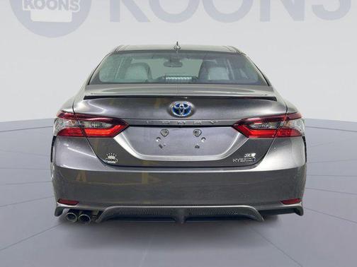 2024 Toyota Camry Hybrid SE
