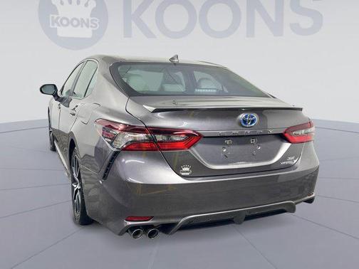 2024 Toyota Camry Hybrid SE