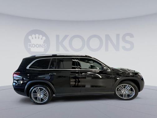 Black 2025 Mercedes-Benz GLS 450 4MATIC