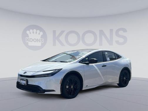 2025 Toyota Prius L