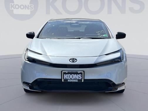 2025 Toyota Prius L
