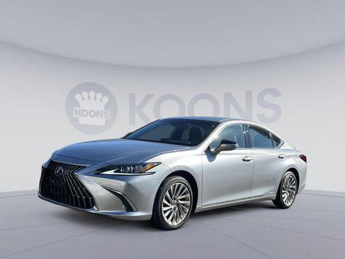 2022 Lexus ES 300h Luxury