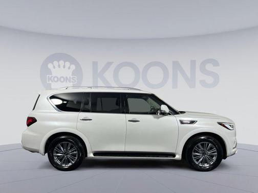 2024 INFINITI QX80 Luxe