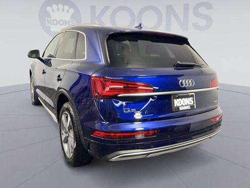 2023 Audi Q5 40 Premium Plus