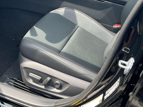 Midnight Black Metallic 2026 Toyota Prius Plug-In Hybrid XSE