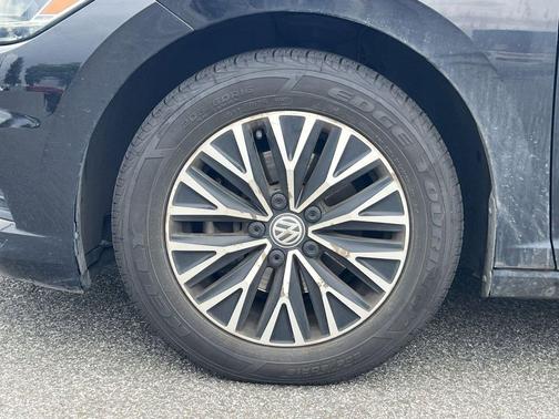 Black Uni 2019 Volkswagen Jetta 1.4T SE