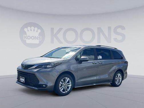 2026 Toyota Sienna XLE