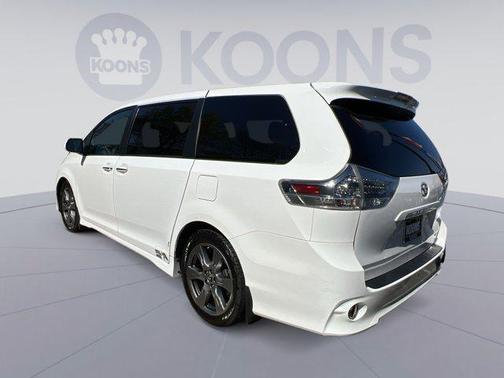 2018 Toyota Sienna SE Premium