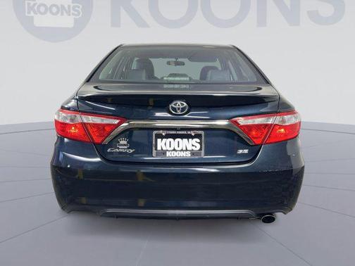 2016 Toyota Camry XLE