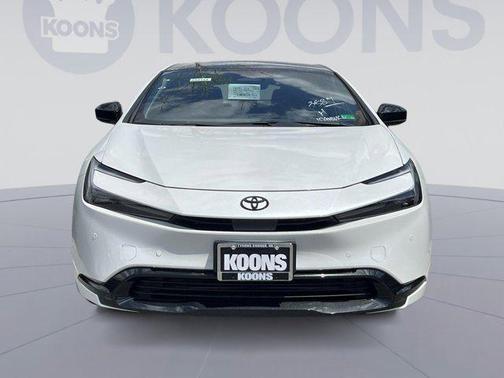 2025 Toyota Prius L