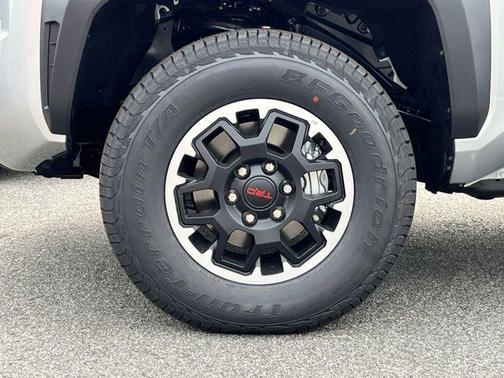 2025 Toyota Tacoma TRD Off Road