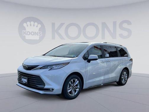 2026 Toyota Sienna Limited