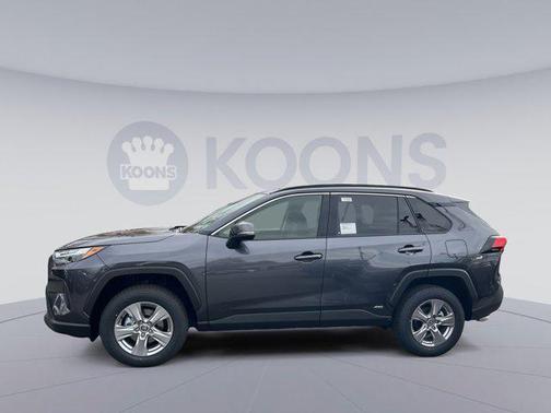 2025 Toyota RAV4 Hybrid XLE