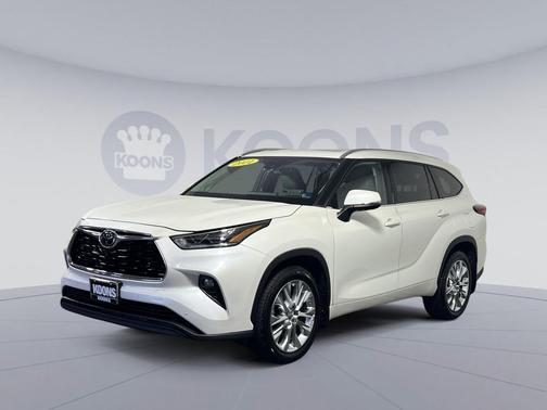 Blizzard Pearl 2021 Toyota Highlander Limited